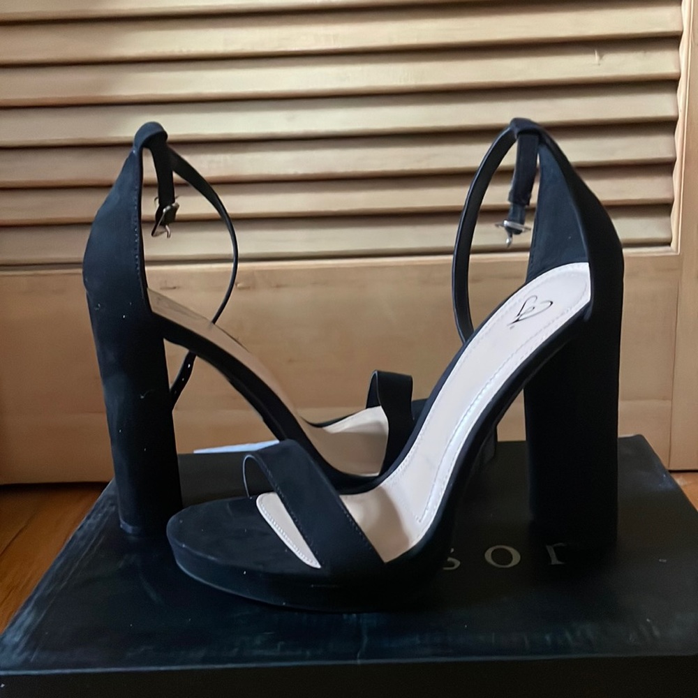 Black 6inch heels